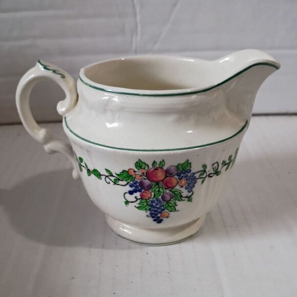 Wedgwood California Earthenware Fruit Creamer Etruria England - Picture 2 of 6